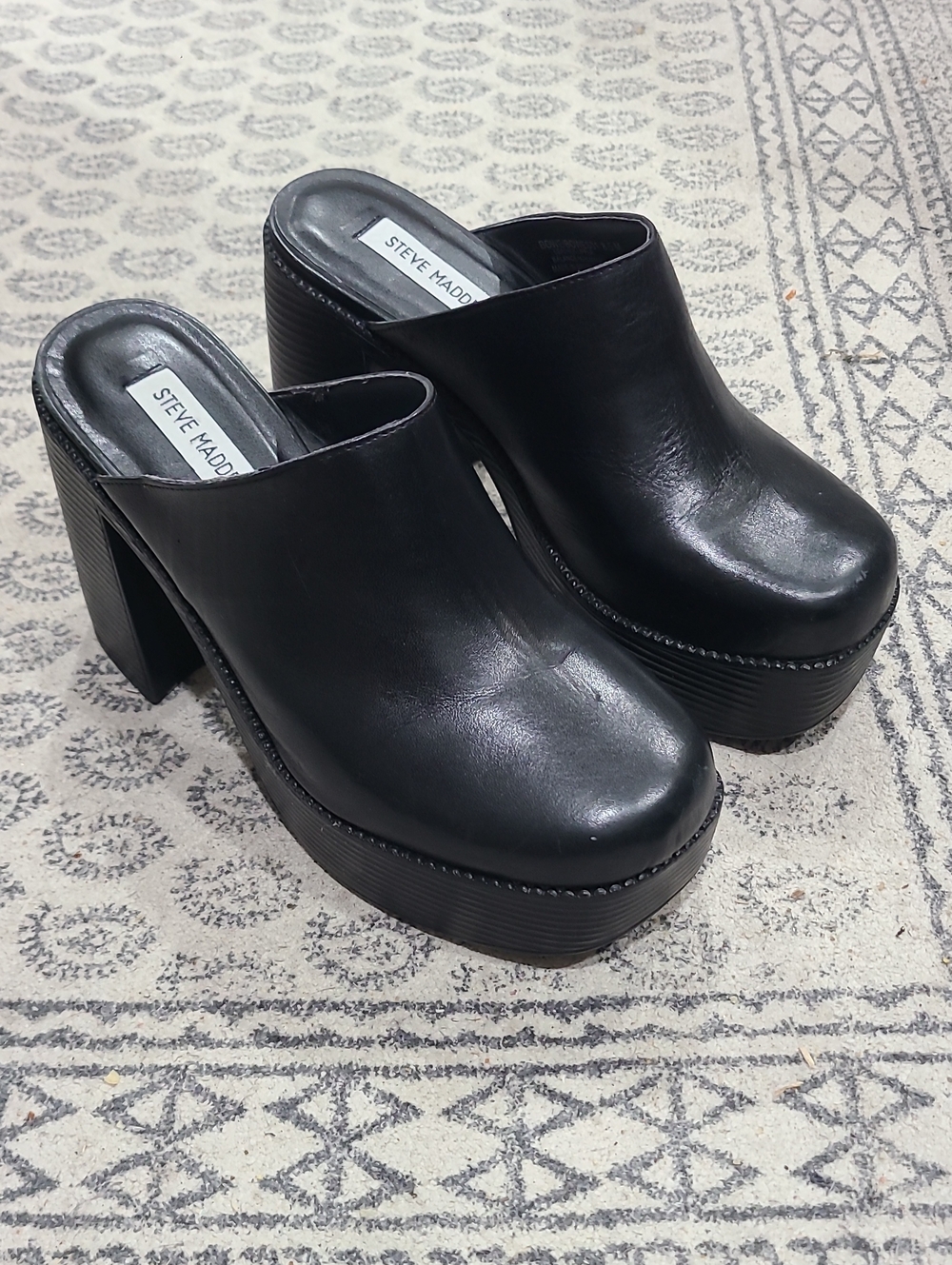 Steve Madden Black Leather Platform Clog Mules